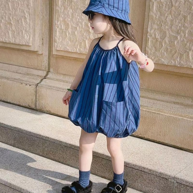巴拉巴柆韩国童装女童连衣裙23夏季新款洋气时尚无袖竖条纹口袋吊