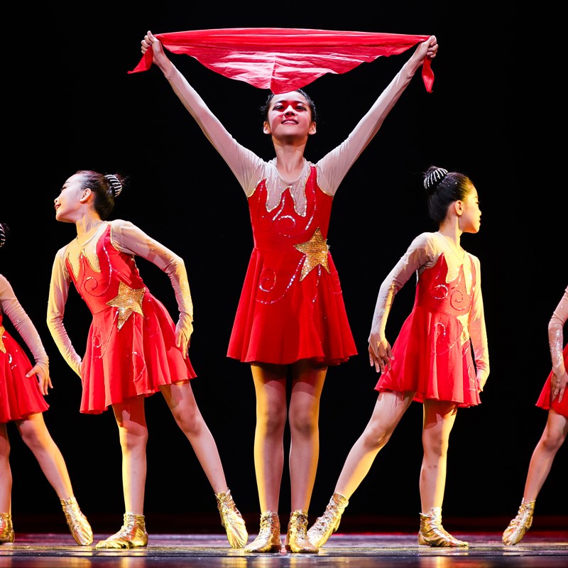 第十届小荷风采阳光下成长儿童表演出服红领巾舞蹈中小学生合唱服
