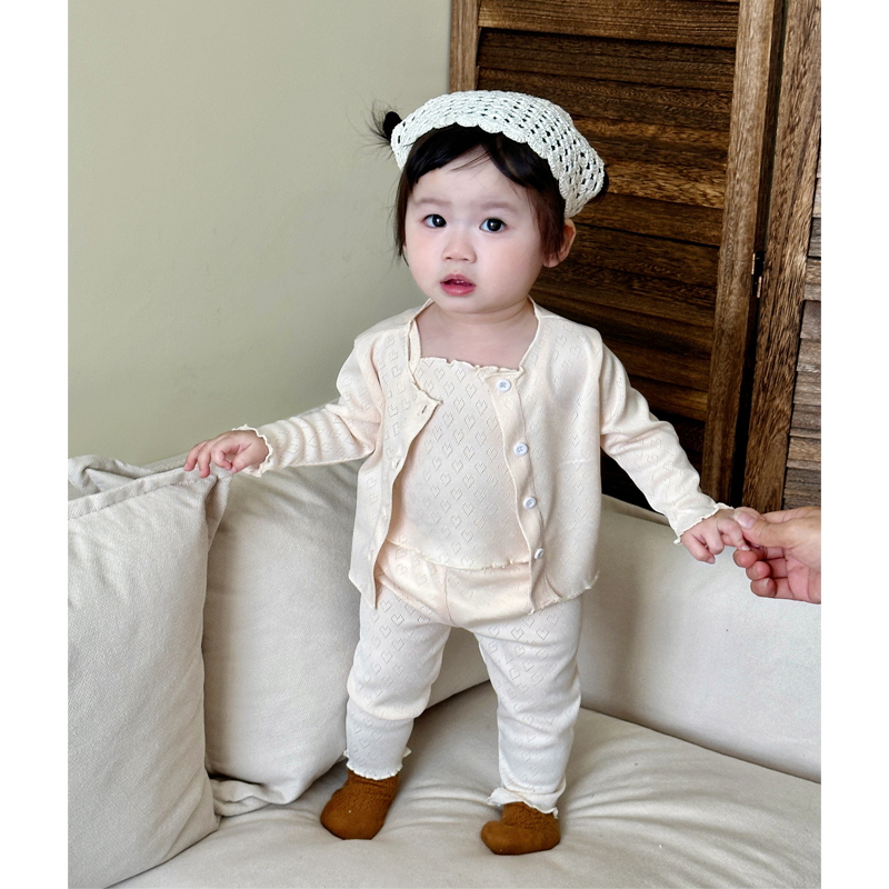 2024春装韩版婴儿纯色舒适棉家居服女宝宝外套背心裤子三件套装