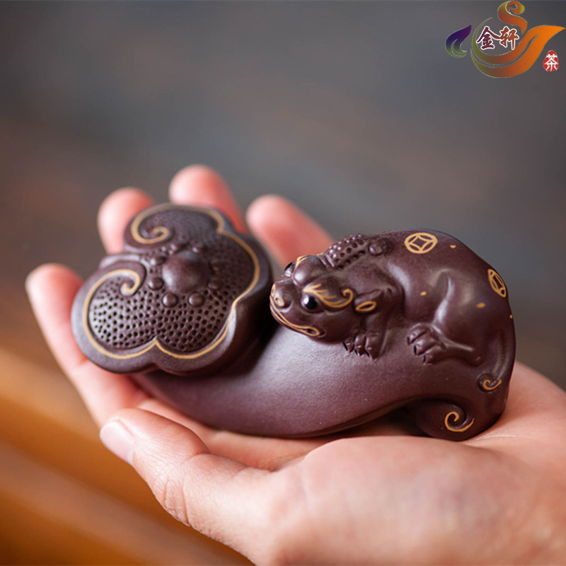 宜兴正宗紫砂茶宠貔貅手工雕塑描金如意貔貅创意茶具摆件可养茶宠