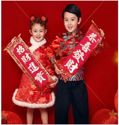 新年儿童摄影道具大红色灯笼摆件古装影楼写真创意鱼挂件装饰鞭炮