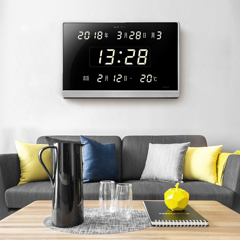 万年历挂钟客厅家用创意闹钟夜光台式数字日历电子钟新款电子时钟