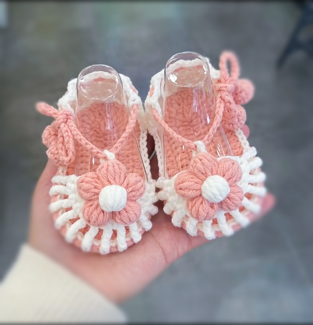纯手工编织成品宝宝凉鞋镂空透气婴儿软底鞋柔软舒适亲肤系带不掉