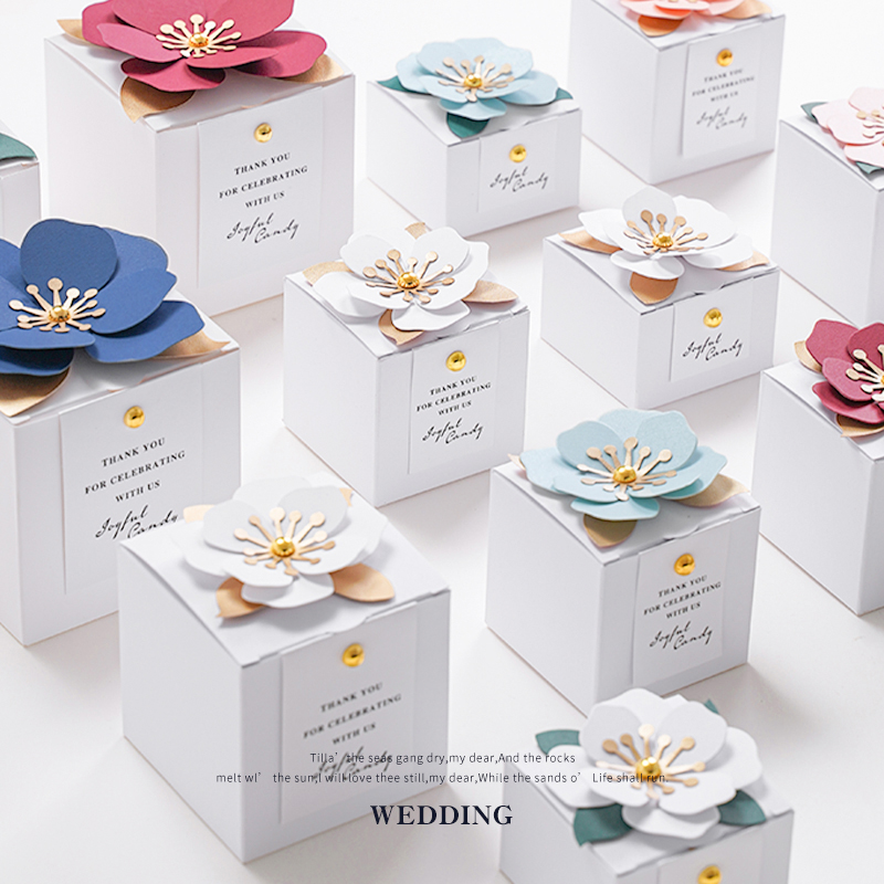 新款白色结婚婚礼创意四方花型糖盒喜糖盒订婚糖果盒包装盒子