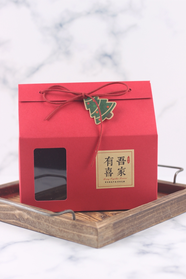 爱的小屋  牛轧糖盒/雪花酥盒/新年礼盒（含一个盒子和一条绳子）