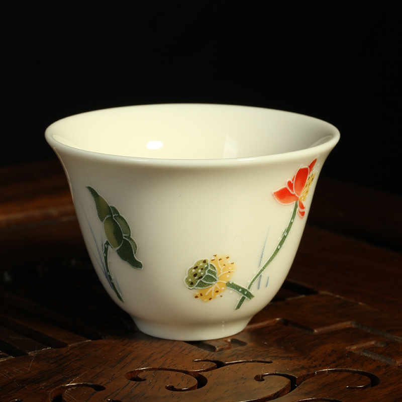 台湾三希堂浮雕荷花陶瓷茶杯客人杯单杯对杯男女士品茗杯功夫茶具