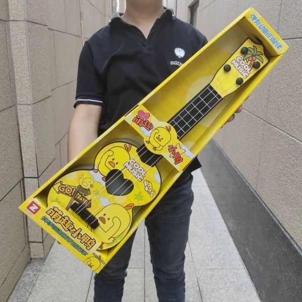 小黄鸭61cm大号尤克里里琴可弹儿童吉他幼儿园培训机构玩具礼品