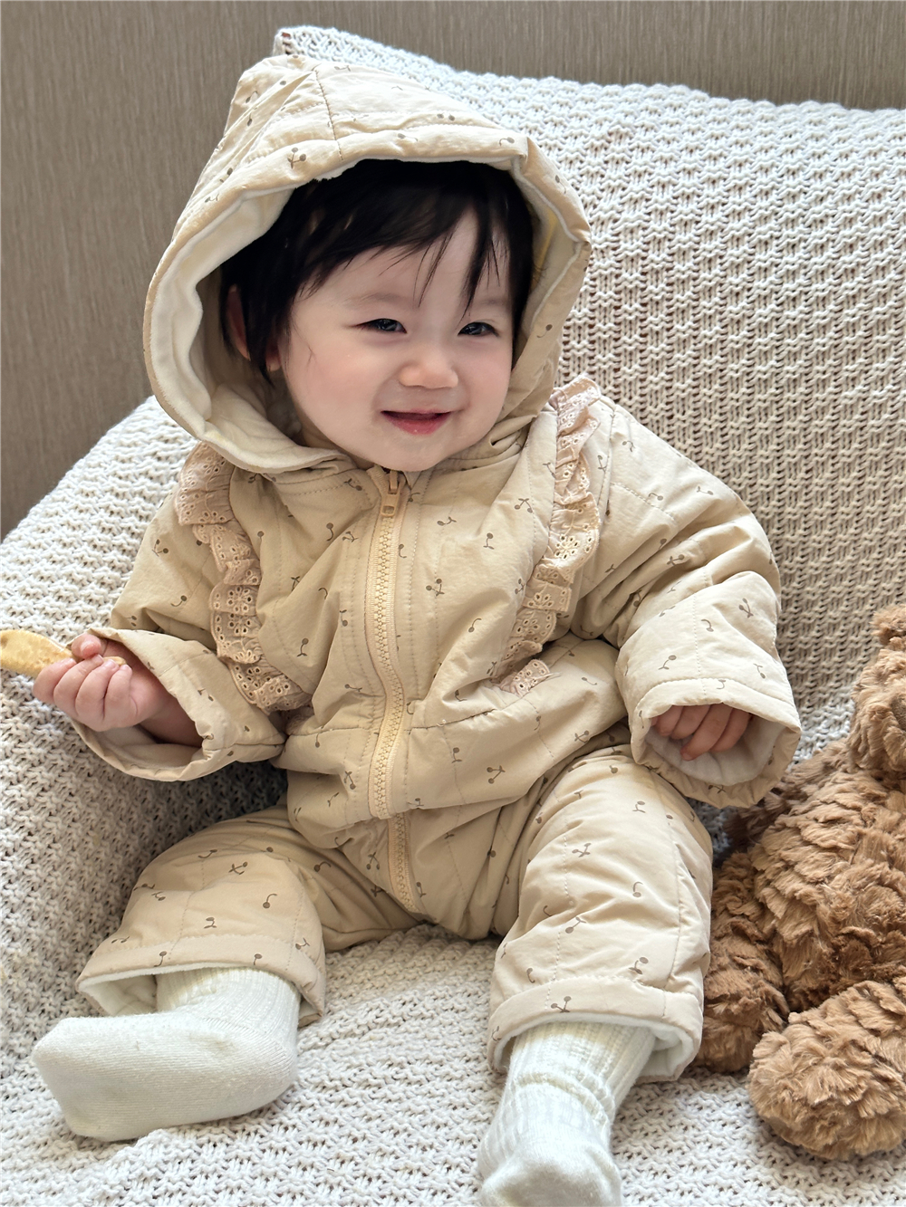 婴儿冬装连体棉服男女宝宝洋气樱桃连身哈衣爬服加绒加厚保暖外套