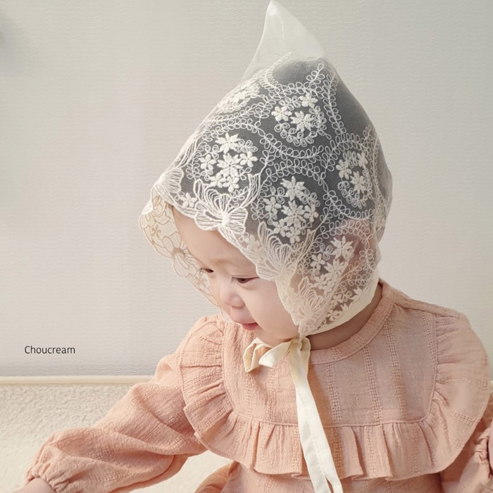 现货韩国进口新生婴幼儿胎帽满月百天女宝宝镂空绣花蕾丝公主帽子