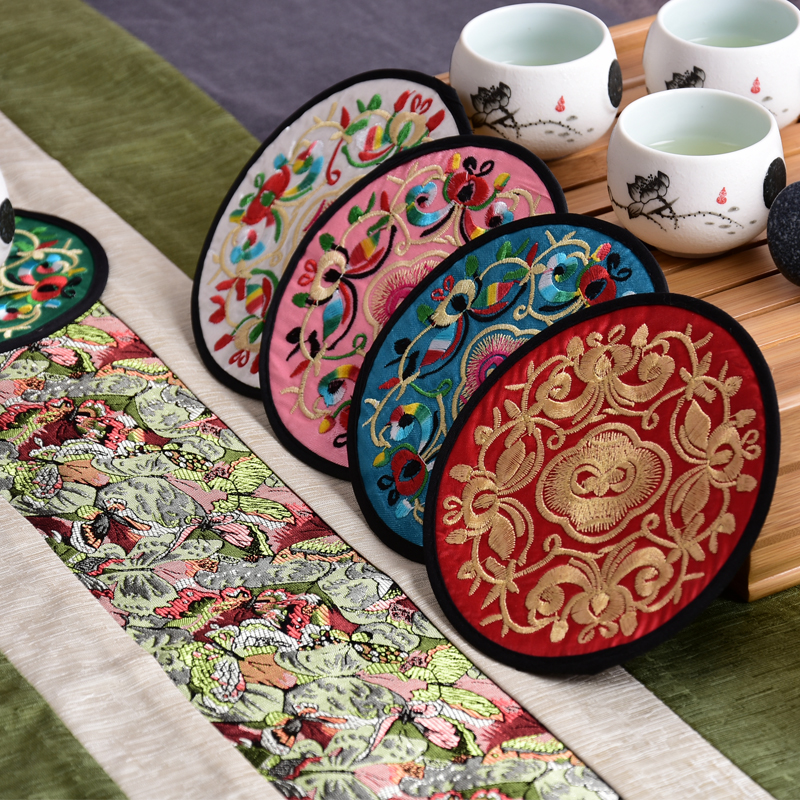 中国风布艺刺绣碗垫创意隔热垫红色黄色多色绣花出国礼品杯垫