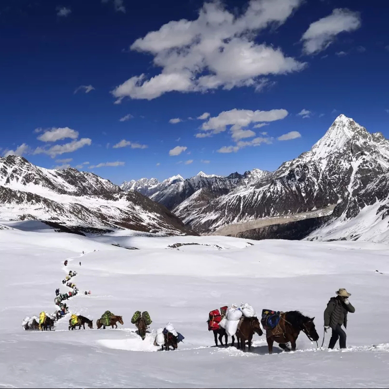 成都出发看贡嘎山那玛峰攀登6日游 初级技术性雪山攀登
