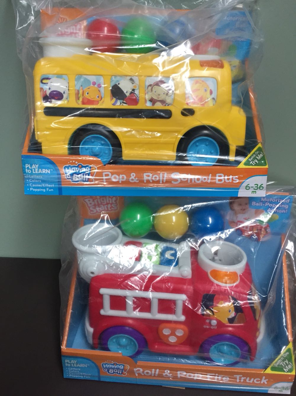 专柜200+校车消防车玩具车儿童音乐玩具投球益智有趣新年春节礼物