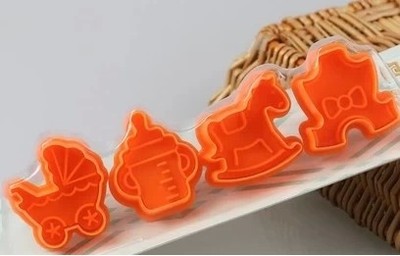 昆明烘焙 立体饼干模具4件套 婴儿车木马衣服奶瓶 A1974