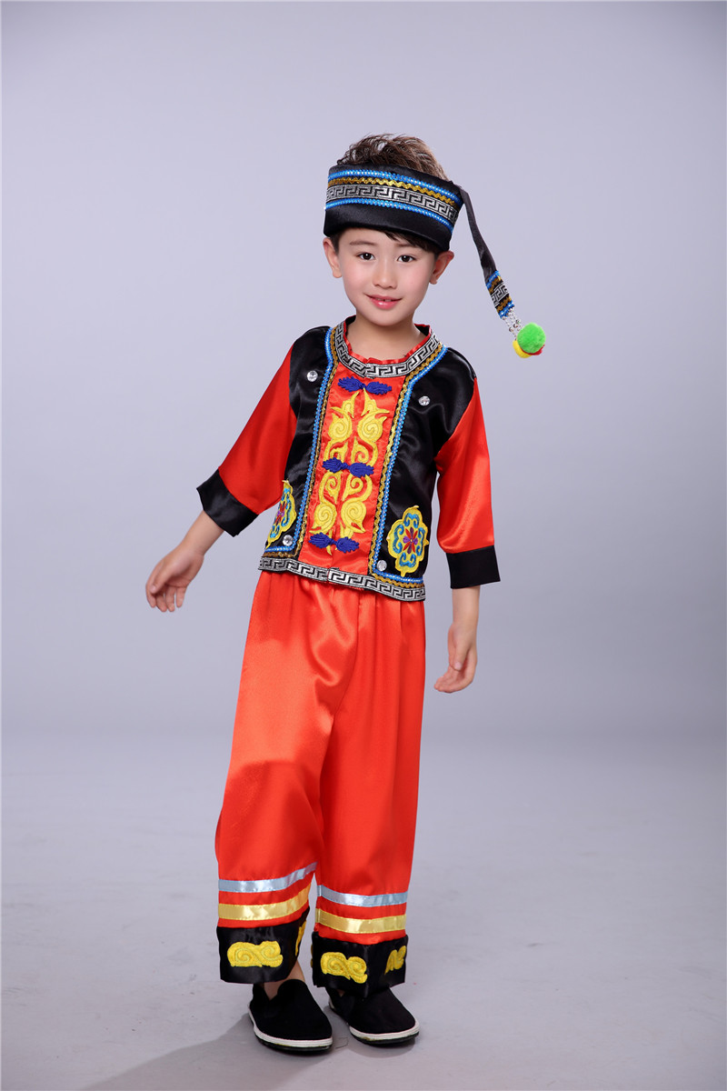 新款新款少数民族服装儿童苗族幼儿园男童衣服壮族表演服饰傣族演